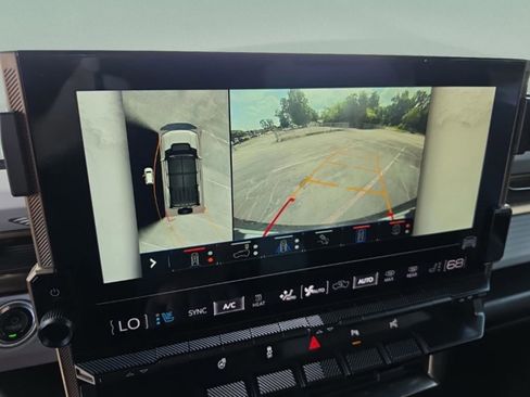 Used 2024 GMC Hummer EV 3X AWD/4WD image 21