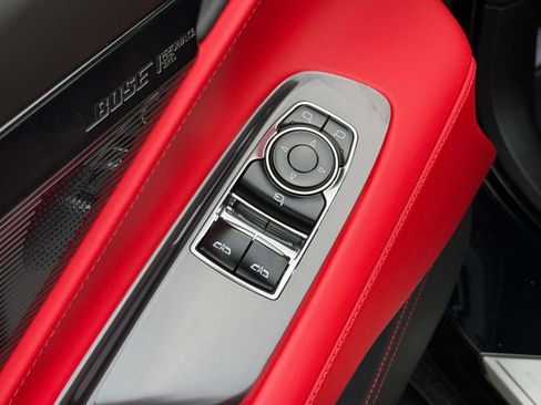 Used 2025 Chevrolet Corvette Z06 RWD image 19