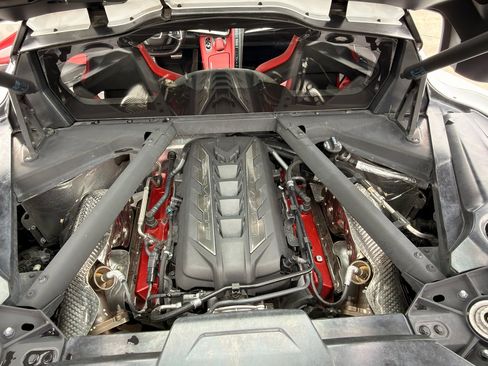 Used 2020 Chevrolet Corvette Stingray Preferred Cpe w/ 2LT Preferred Equipment Group RWD image 13