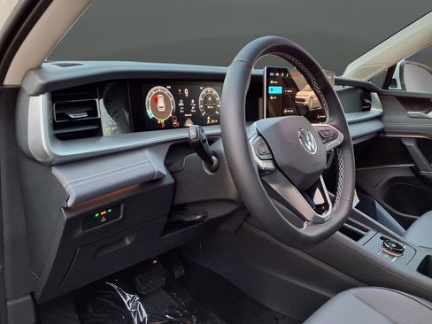 New 2026 Volkswagen Tiguan SE AWD/4WD image 20