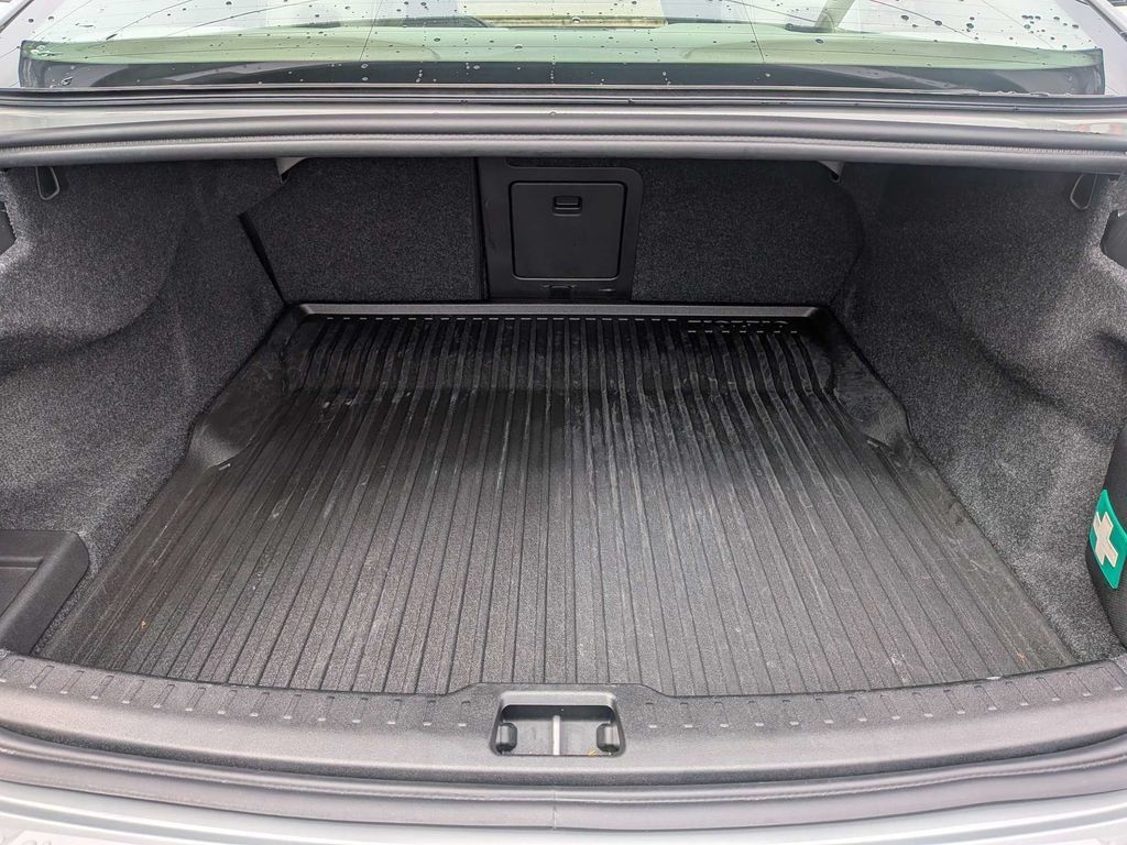 Certified 2024 Volvo S60 B5 Plus w/ Climate Package FWD image 25