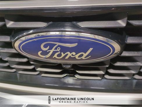 Used 2024 Ford Escape Platinum image 9