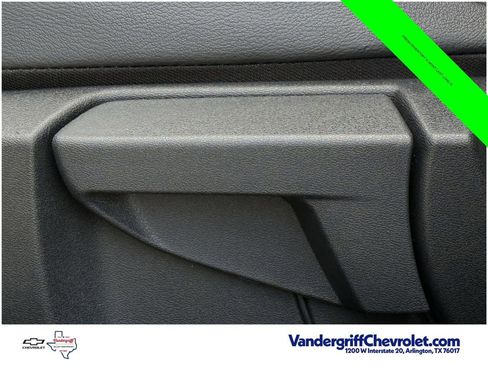 Used 2025 Nissan Kicks SR AWD/4WD image 20