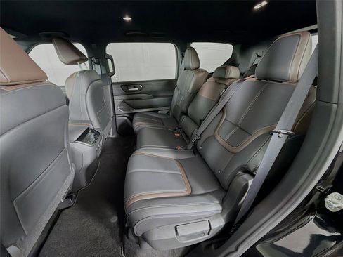 Used 2026 Nissan Armada SL AWD/4WD image 21