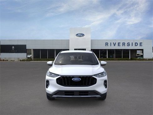 New 2023 Ford Escape SE image 6