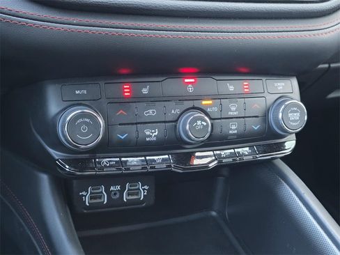 Used 2023 Dodge Durango GT image 22