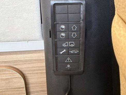 Used 2020 Mercedes-Benz Sprinter 3500 image 68