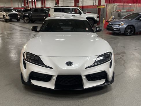Used 2023 Toyota Supra Premium image 3