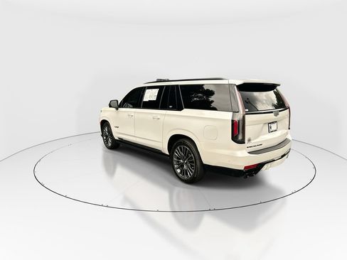 Used 2024 Cadillac Escalade ESV V w/ LPO, Floor Liner Package AWD/4WD image 6