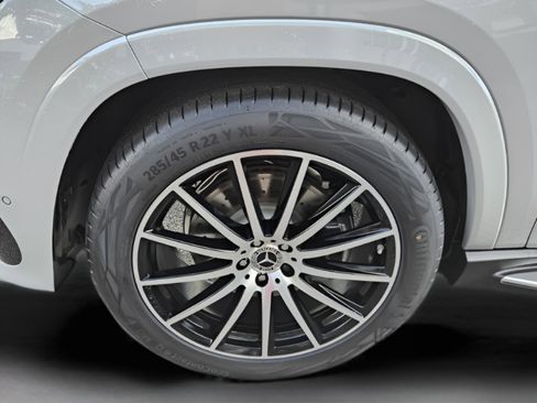 New 2026 Mercedes-Benz GLS 580 4MATIC image 39