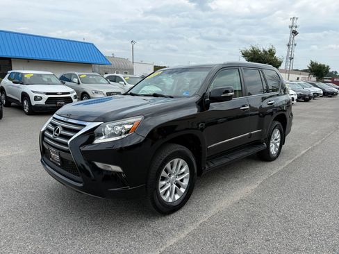 Used 2018 Lexus GX 460 Premium w/ Premium Package AWD/4WD image 4