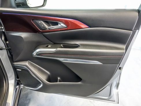 Certified 2024 Chevrolet Traverse RS image 36