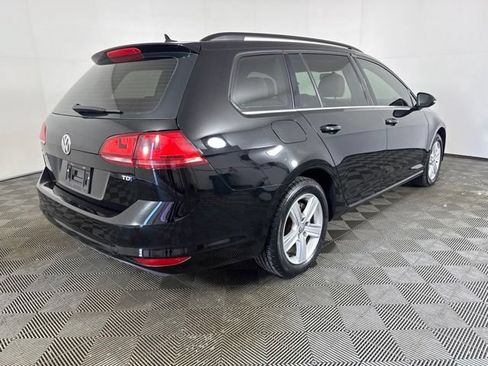 Used 2015 Volkswagen Golf TDI S FWD image 3