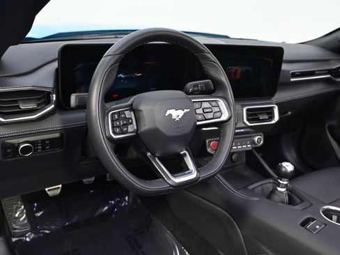 Used 2025 Ford Mustang GT Premium RWD image 15