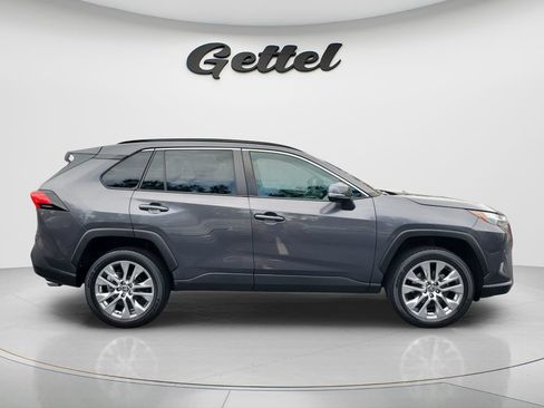 Used 2023 Toyota RAV4 XLE Premium FWD image 4