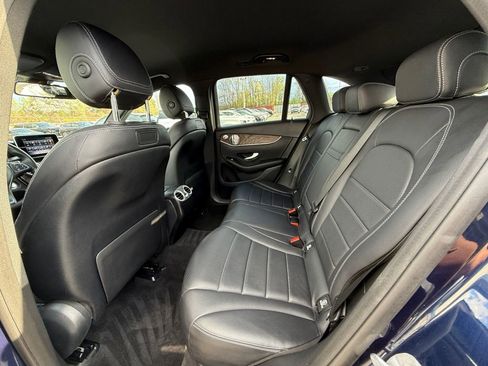 Used 2018 Mercedes-Benz GLC 300 4MATIC w/ Premium Package image 23