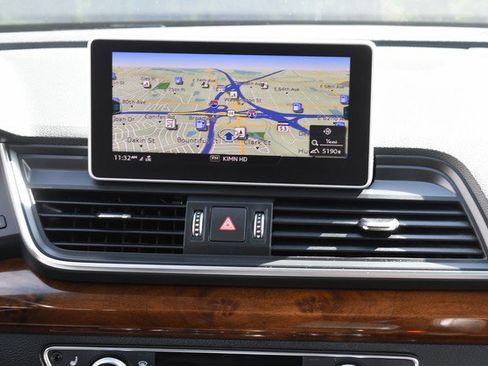 Used 2018 Audi Q5 2.0T Premium Plus w/ Premium Plus Package image 21