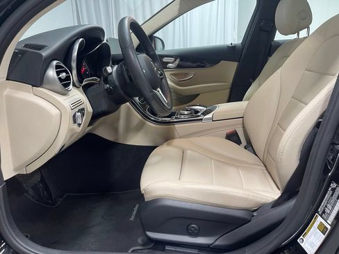 Used 2019 Mercedes-Benz C 300 4MATIC Sedan image 20