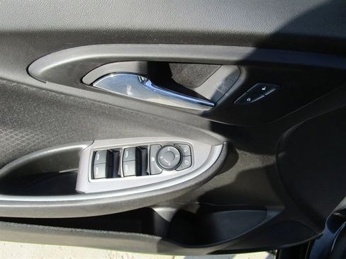 Used 2024 Chevrolet Malibu LT image 14