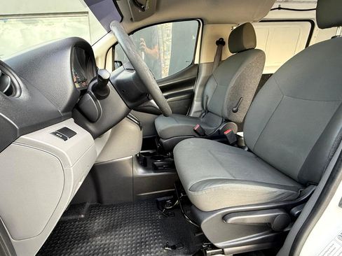Used 2017 Nissan NV200 S w/ Cruise Control Package image 18