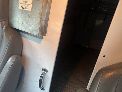 Used 2016 Ford E-350 and Econoline 350 Super Duty w/ Power Windows & Locks Group image 49