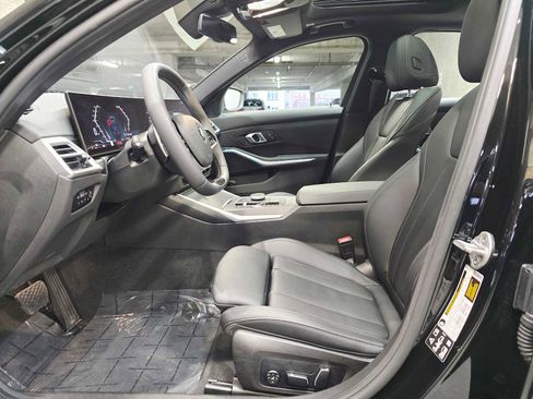 Used 2025 BMW 330i xDrive Sedan w/ Convenience Package image 24