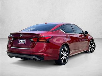 Used 2022 Nissan Altima 2.5 SR FWD video 2
