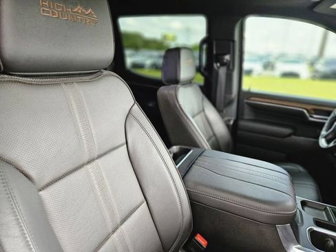 Used 2024 Chevrolet Silverado 1500 High Country w/ High Country Premium Package AWD/4WD image 14