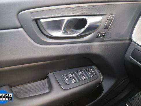Used 2025 Volvo XC60 B5 Plus image 30