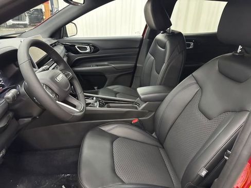 New 2026 Jeep Compass Latitude image 4