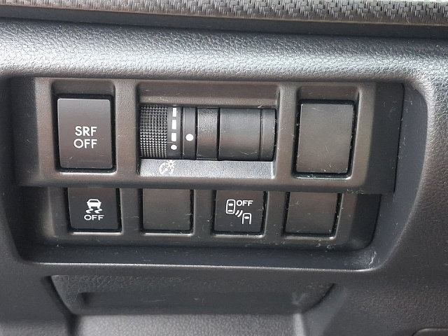 Used 2018 Subaru Crosstrek 2.0i Premium AWD/4WD image 14