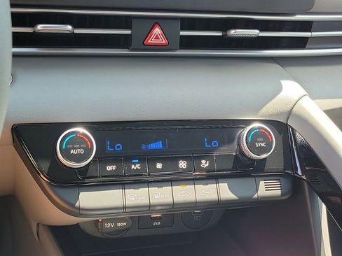 New 2026 Hyundai Elantra Hybrid FWD image 13