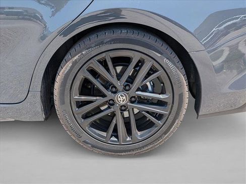 Used 2026 Toyota Camry SE FWD image 3