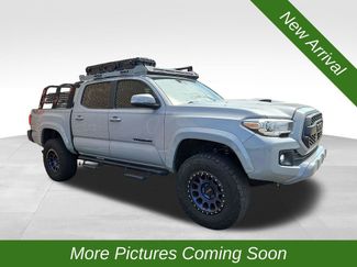 Used 2019 Toyota Tacoma TRD Sport video 1