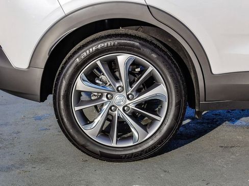 Used 2023 Buick Encore GX Essence w/ Experience Buick Package image 12