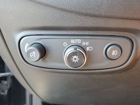 Certified 2020 Chevrolet Equinox Premier FWD image 17