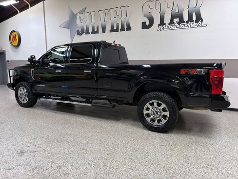 Used 2022 Ford F350 Lariat w/ Lariat Ultimate Package AWD/4WD image 6
