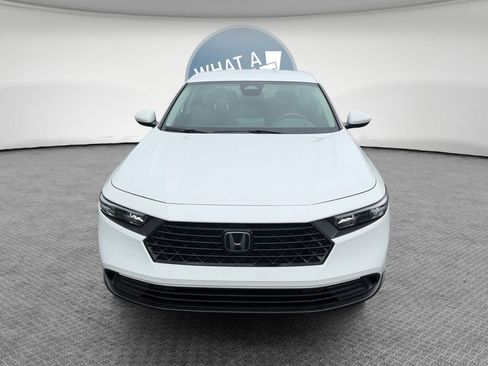 Used 2023 Honda Accord LX image 9