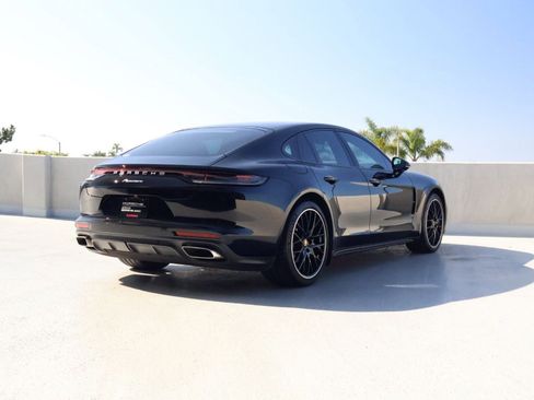 Certified 2023 Porsche Panamera image 9