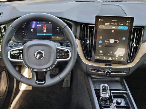 New 2026 Volvo XC60 T8 Plus w/ Protection Package Premier image 30