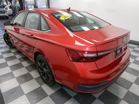 Certified 2026 Volkswagen Jetta SE FWD image 11