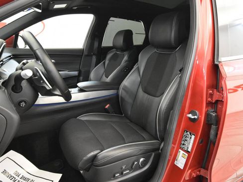 Used 2023 Genesis GV70 2.5T w/ Sport Prestige Package image 9