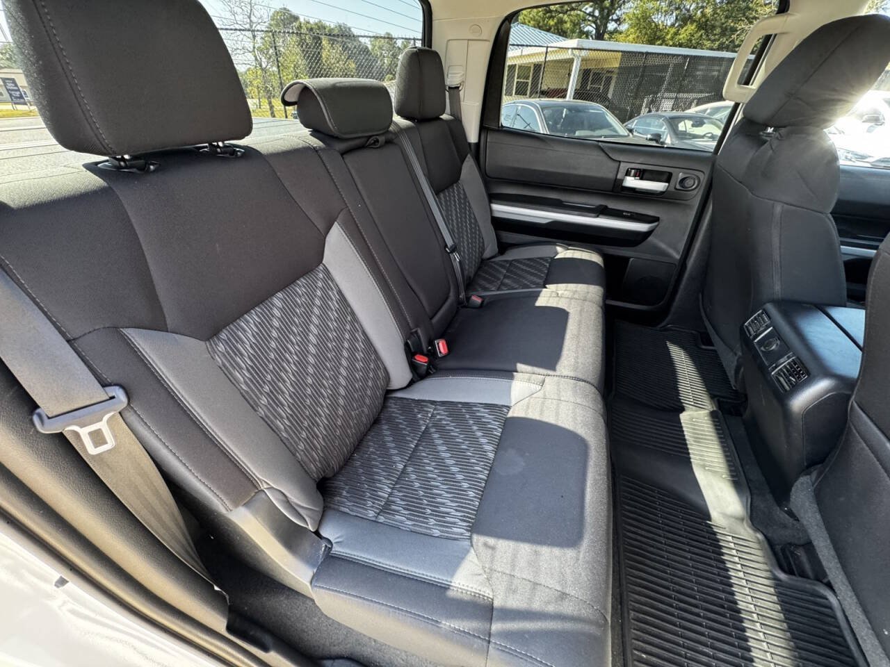 Used 2019 Toyota Tundra SR5 w/ SR5 Upgrade Package AWD/4WD image 13