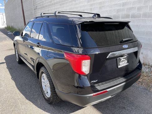 Used 2023 Ford Explorer XLT w/ Equipment Group 202A AWD/4WD image 7