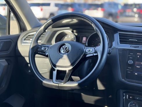 Used 2019 Volkswagen Tiguan SE w/ 3rd Row Seat Package image 14
