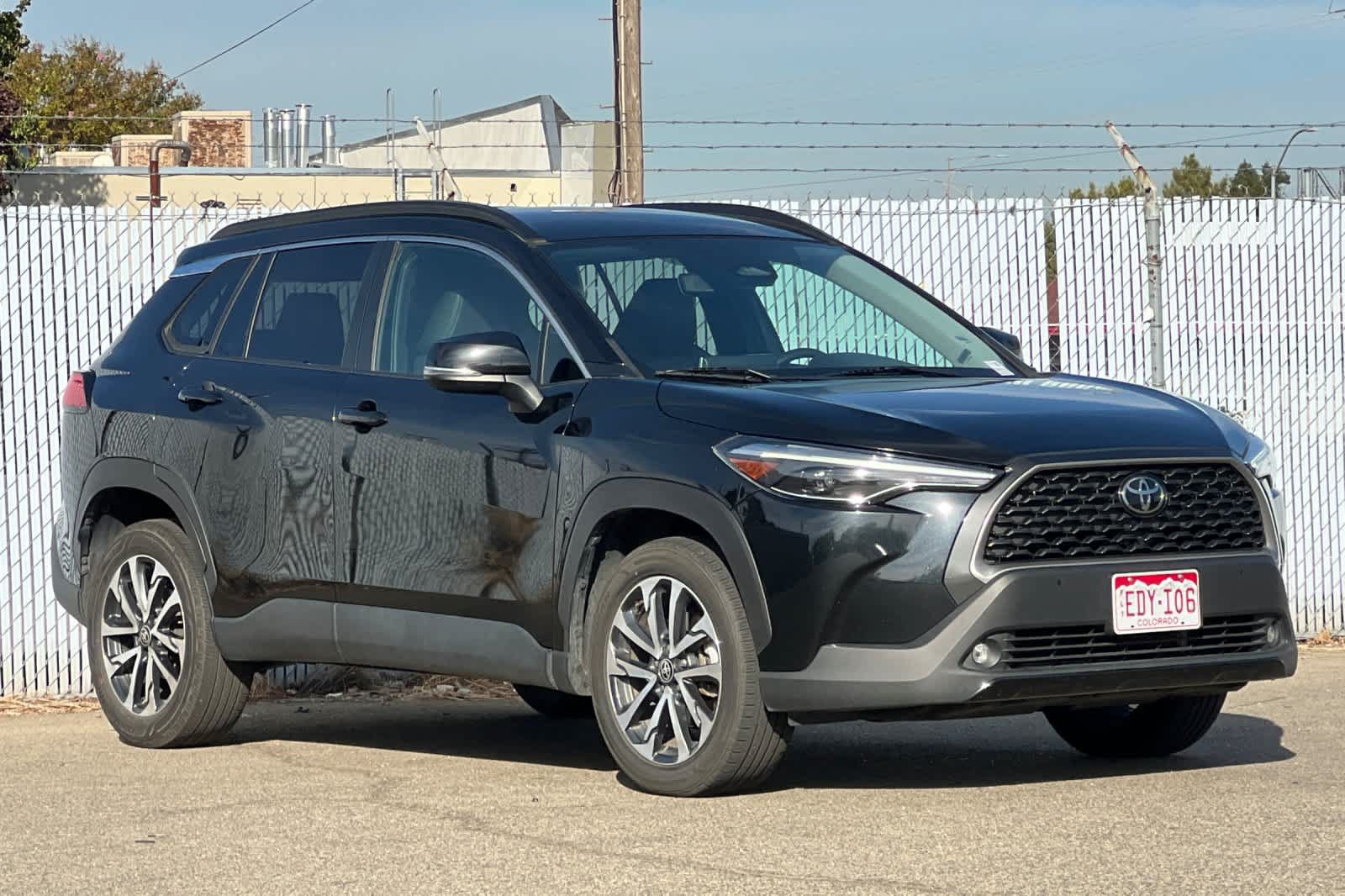 Used 2025 Toyota Corolla Cross XLE AWD/4WD image 7