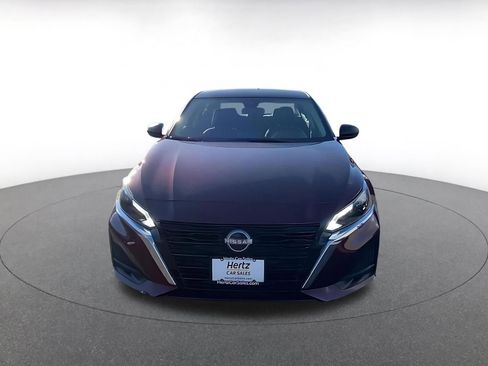 Used 2025 Nissan Altima 2.5 SV image 4