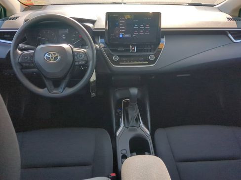 Used 2025 Toyota Corolla LE image 21