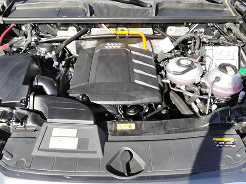 Certified 2025 Audi Q5 e Premium Plus w/ Premium Plus Package image 14