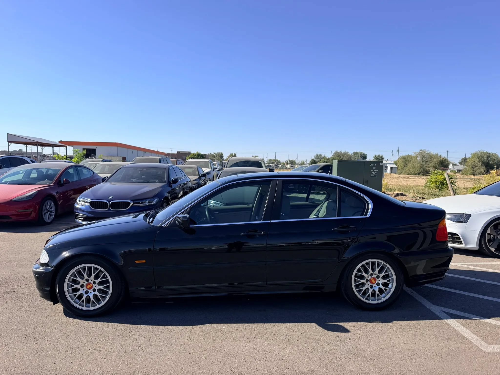 Used 2000 BMW 328i Sedan RWD image 8